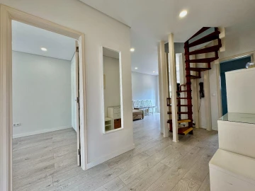 Apartamento T3 para Arrendamento em Queluz