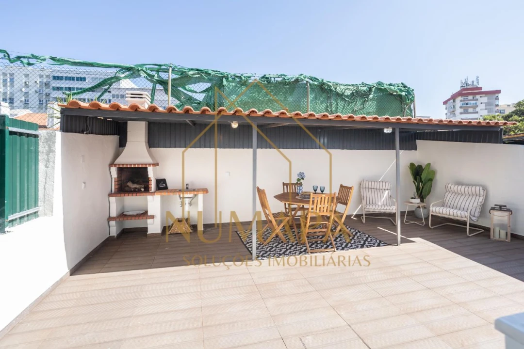 Apartamento T2 para Venda em Almada Foto 5