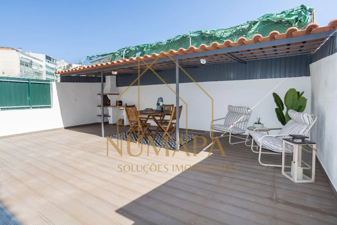 Apartamento T2 para Venda em Almada Foto 6