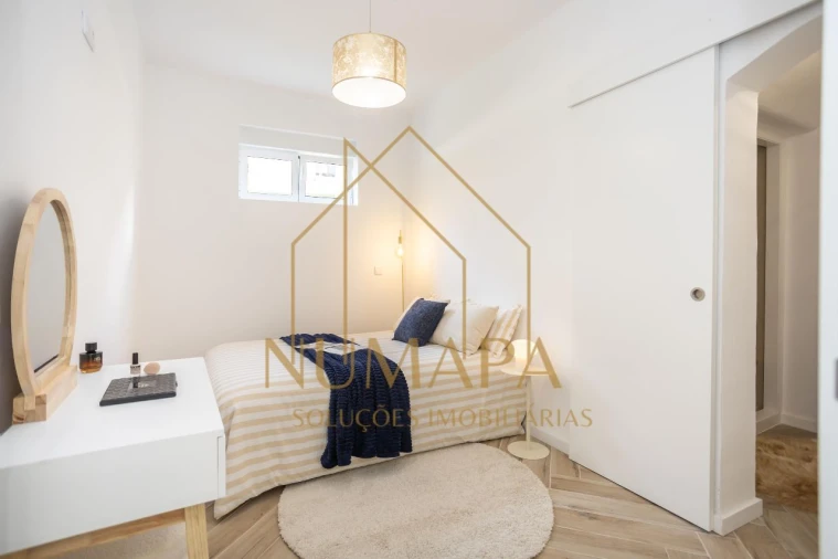 Apartamento T2 para Venda em Almada Foto 16