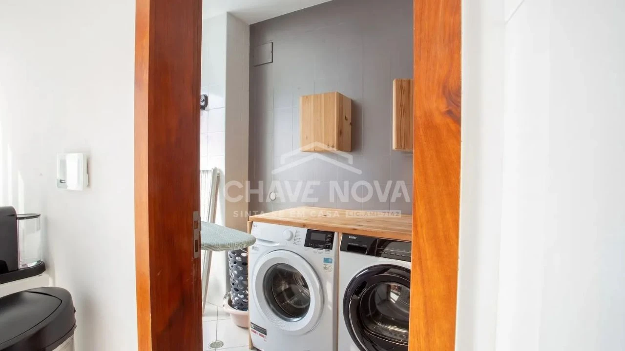 Moradia T4 para Venda em Espinho Foto 12