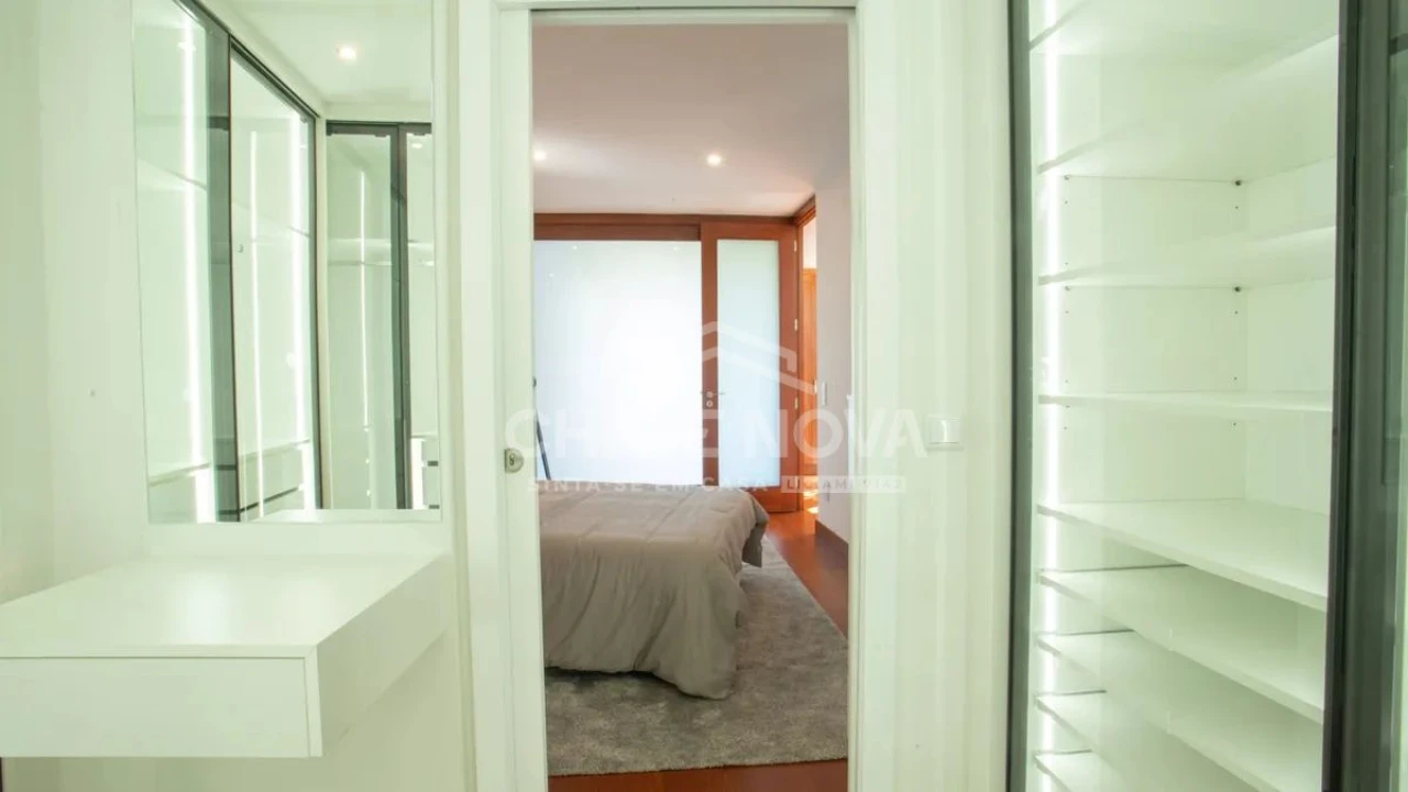 Moradia T4 para Venda em Espinho Foto 19