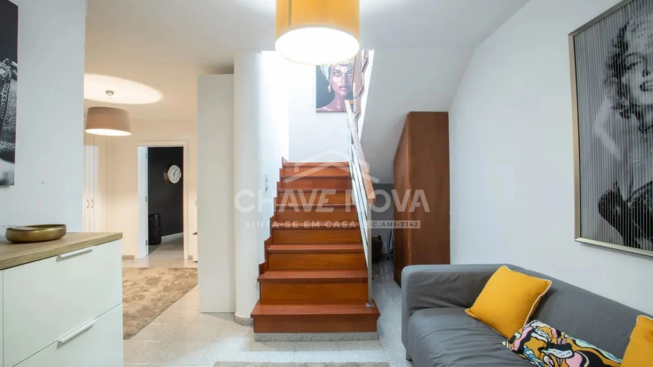 Moradia T4 para Venda em Espinho Foto 33