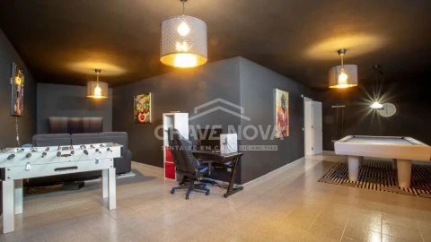 Moradia T4 para Venda em Espinho