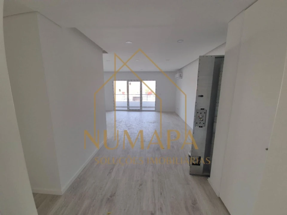 Apartamento T2 para Venda em Paio Pires Foto 21