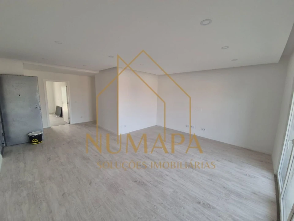 Apartamento T2 para Venda em Paio Pires Foto 18