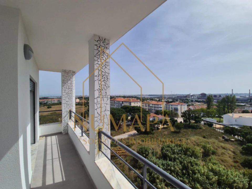 Apartamento T2 para Venda em Paio Pires Foto 23
