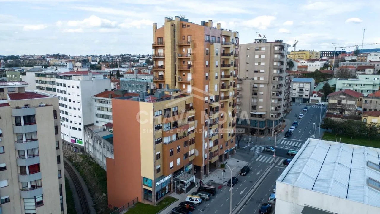 Apartamento T3 para Venda em São João da Madeira Foto 32