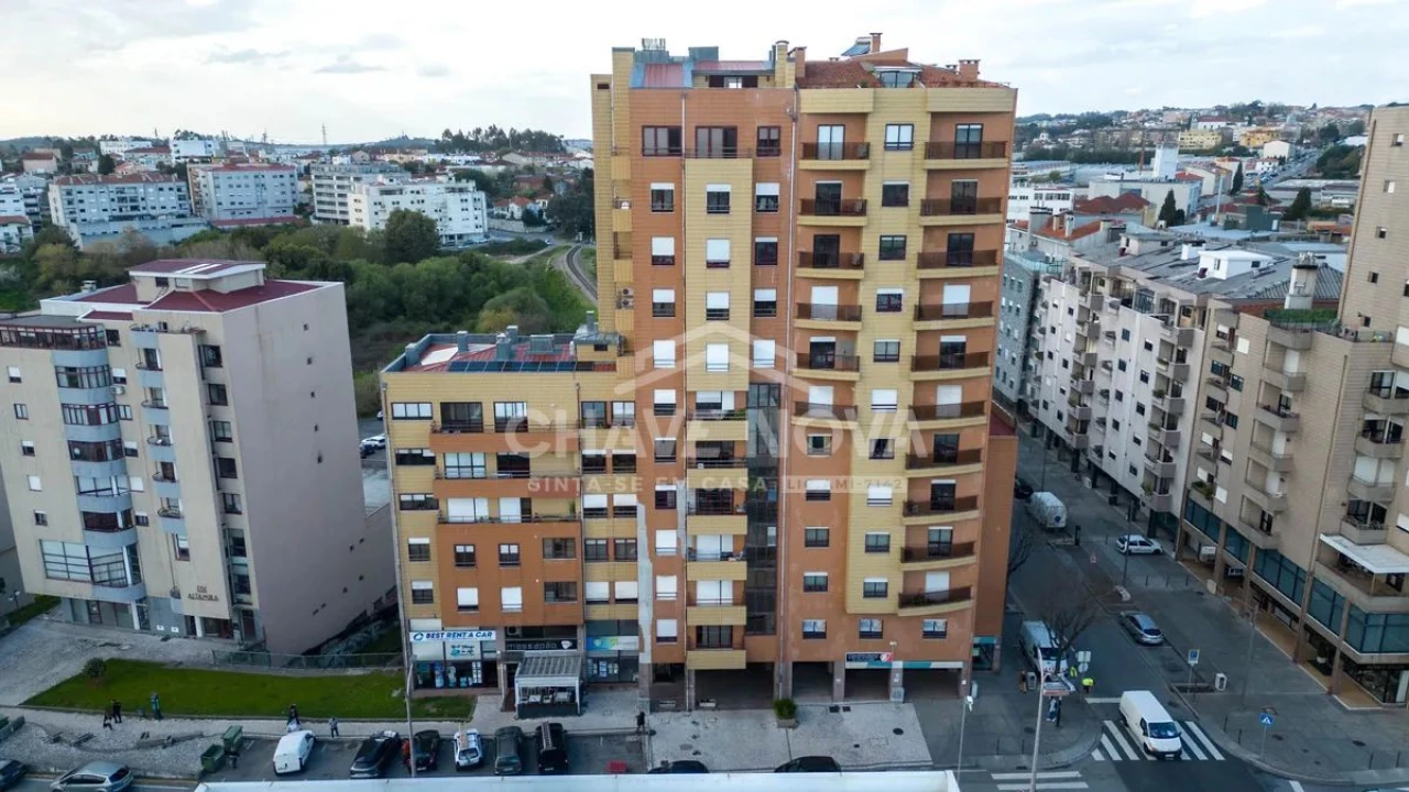 Apartamento T3 para Venda em São João da Madeira Foto 31