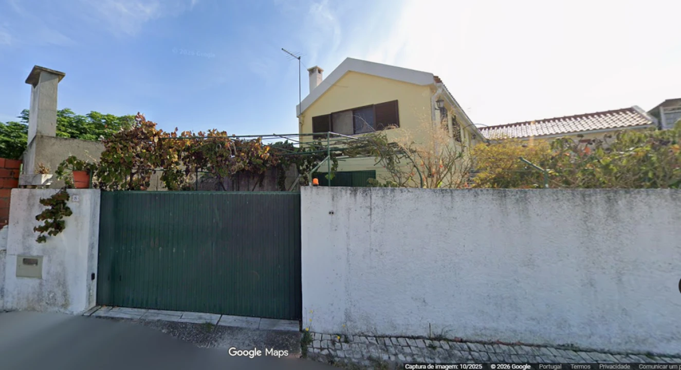 Moradia T4 para Venda em Lagoínha Foto 3