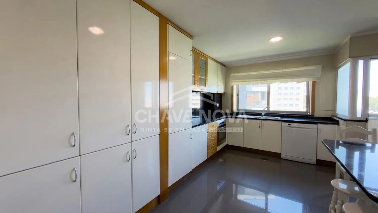 Apartamento T2 para Venda em Vila Nova de Gaia Foto 11
