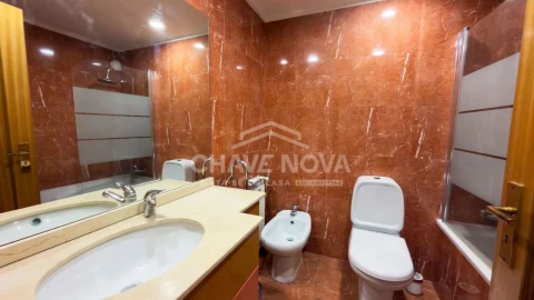 Apartamento T2 para Venda em Vila Nova de Gaia