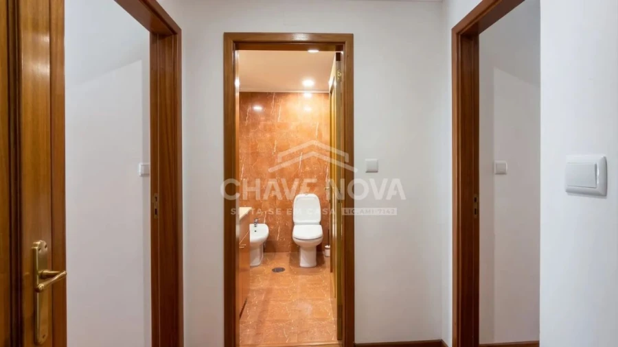 Apartamento T2 para Venda em Vila Nova de Gaia Foto 21