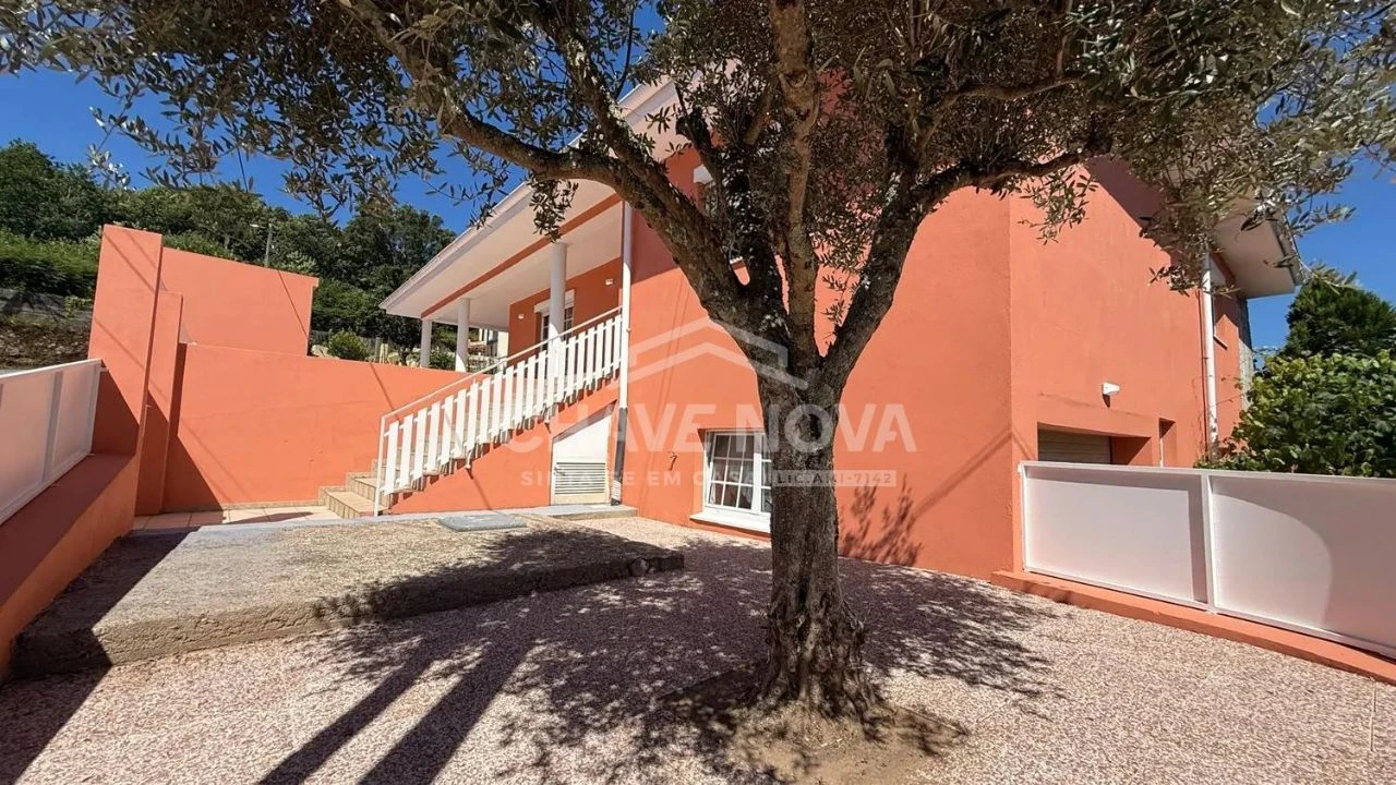 Moradia T3 para Venda em Mouchão Foto 37