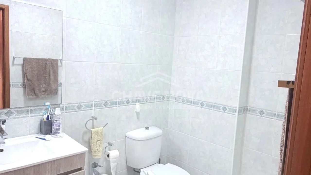 Apartamento T3 para Venda em Paços de Brandão Foto 7