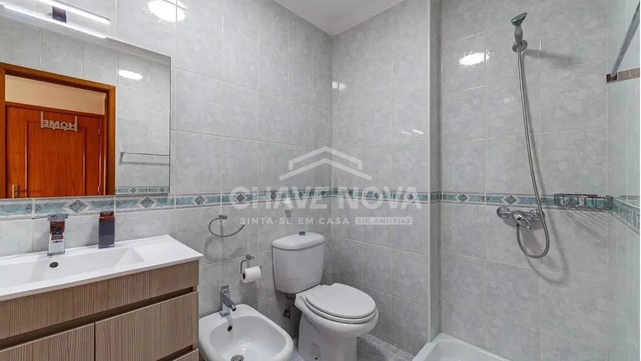 Apartamento T3 para Venda em Paços de Brandão Foto 8