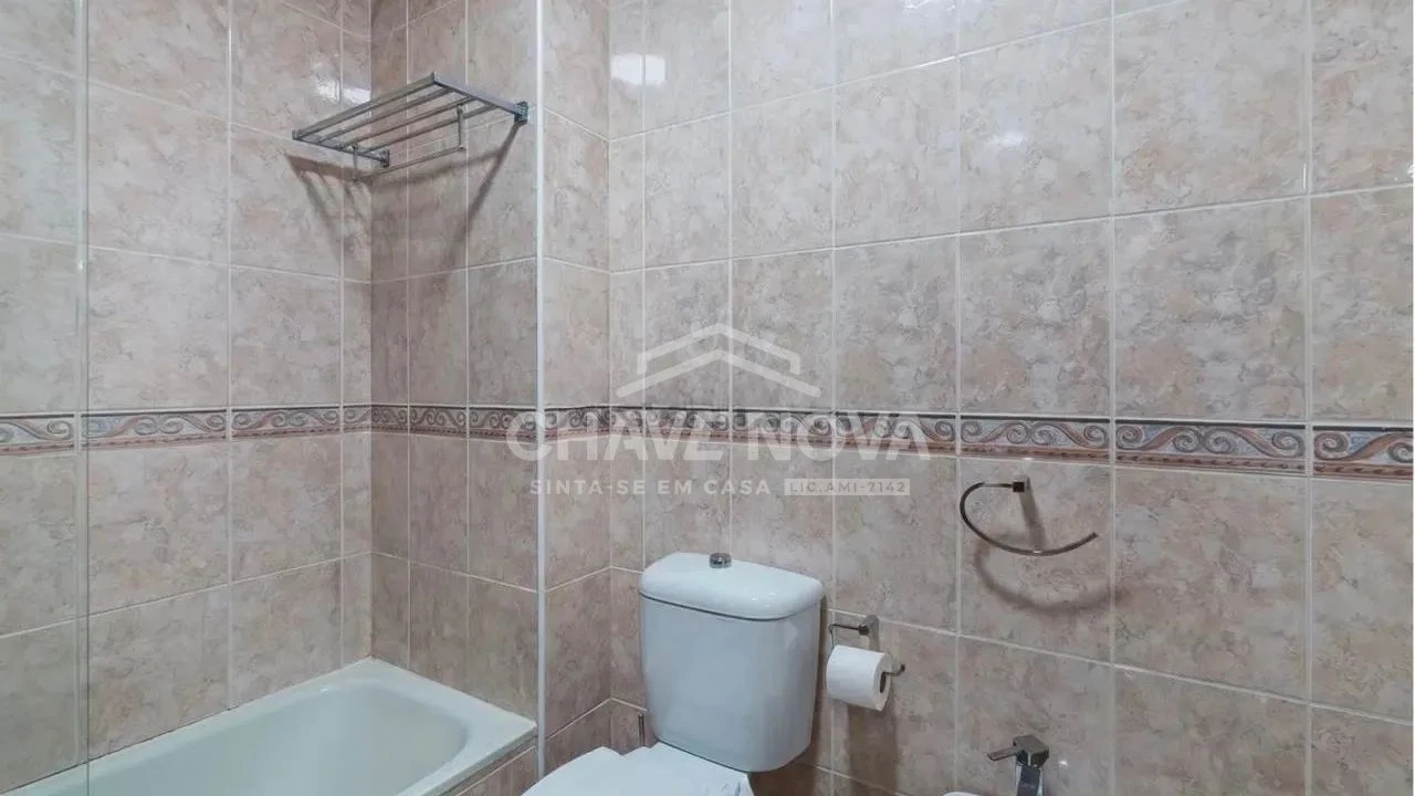 Apartamento T3 para Venda em Paços de Brandão Foto 13