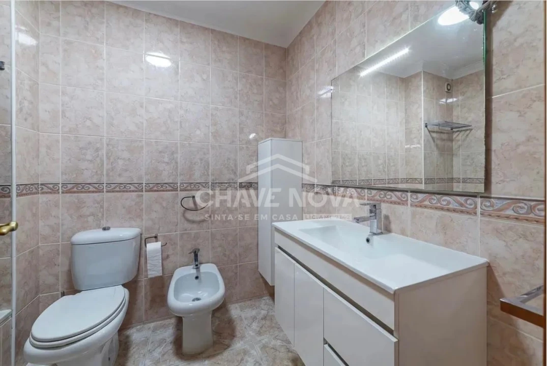 Apartamento T3 para Venda em Paços de Brandão Foto 11