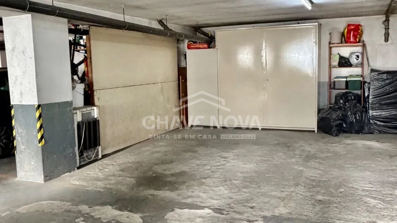 Apartamento T3 para Venda em Paços de Brandão Foto 14