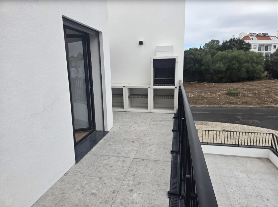 Apartamento T2 para Venda em Alcabideche Foto 10