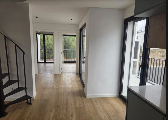Apartamento T2 para Venda em Alcabideche Foto 5