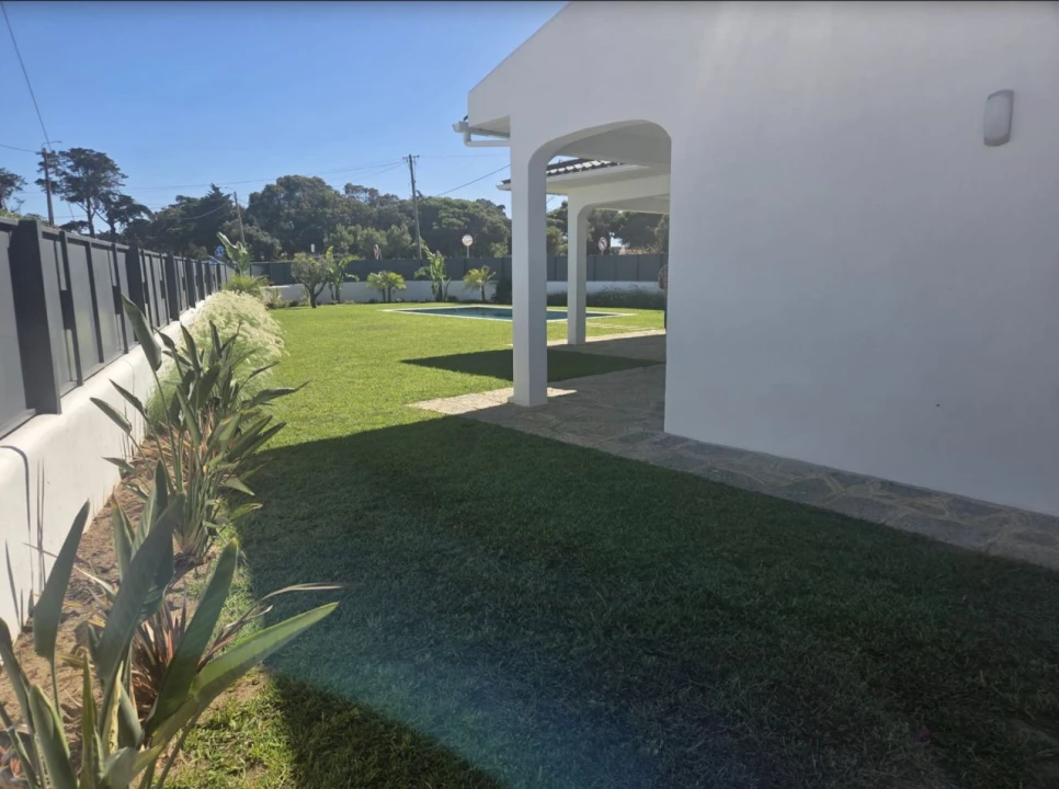 Moradia T4 para Arrendamento em Areia Foto 4