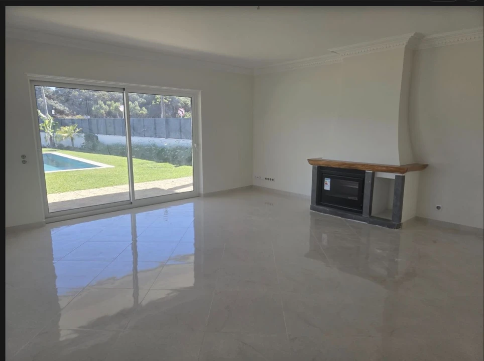 Moradia T4 para Arrendamento em Areia Foto 7