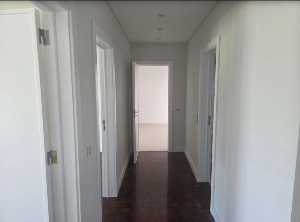 Moradia T4 para Arrendamento em Areia Foto 11