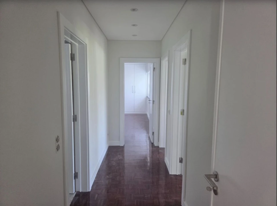 Moradia T4 para Arrendamento em Areia Foto 16