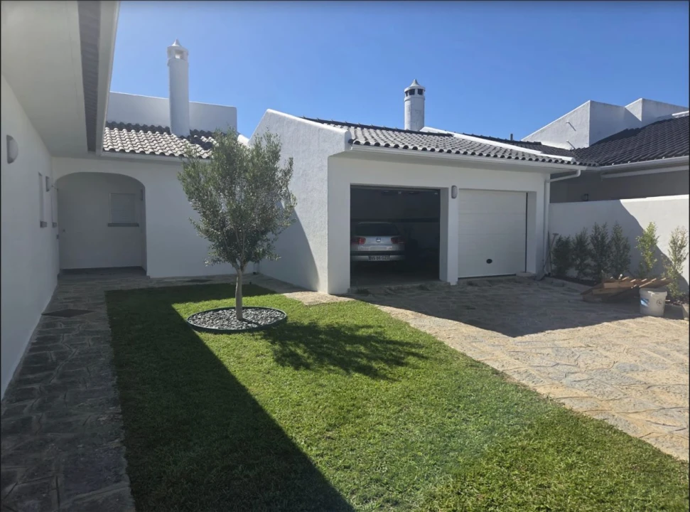 Moradia T4 para Arrendamento em Areia Foto 22