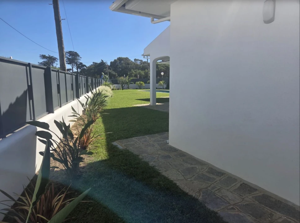Moradia T4 para Arrendamento em Areia Foto 24