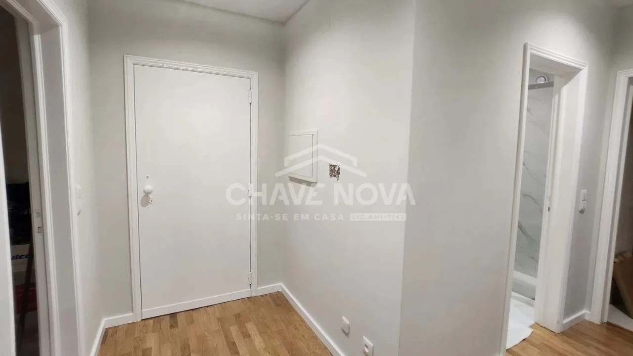 Apartamento T1 para Venda em Vila Nova de Gaia Foto 1