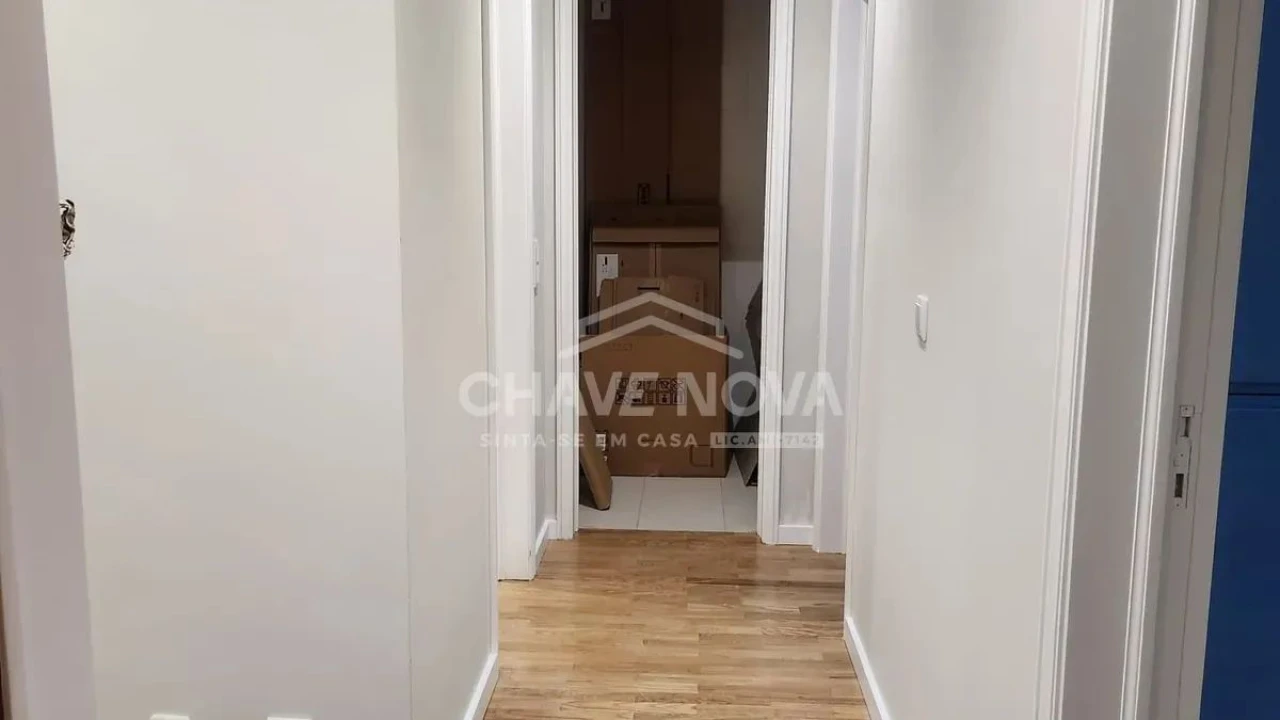 Apartamento T1 para Venda em Vila Nova de Gaia Foto 8