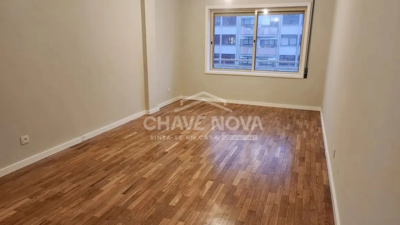 Apartamento T1 para Venda em Vila Nova de Gaia Foto 13
