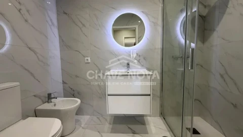 Apartamento T1 para Venda em Vila Nova de Gaia