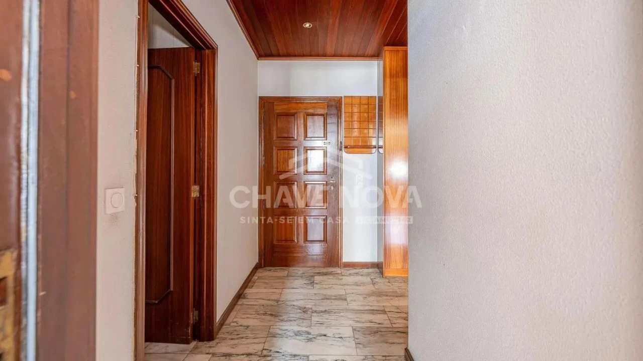 Apartamento T2 para Venda em Vila Nova de Gaia Foto 12