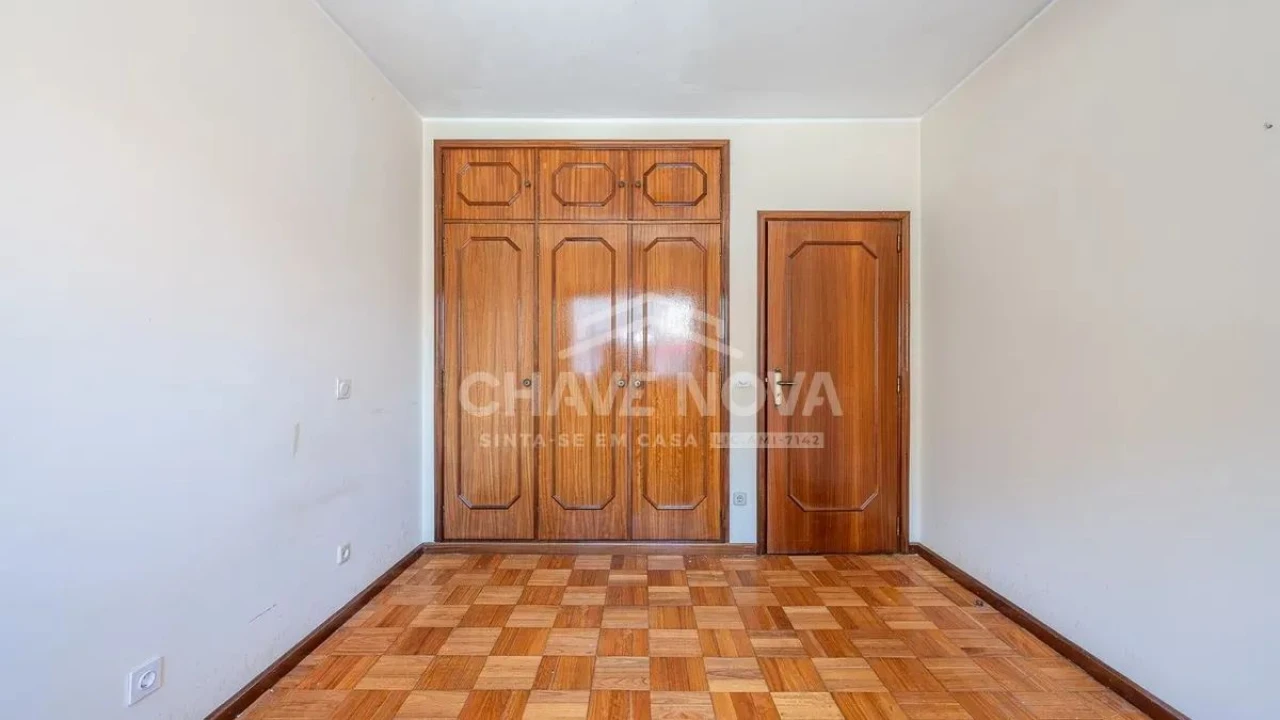 Apartamento T2 para Venda em Vila Nova de Gaia Foto 23