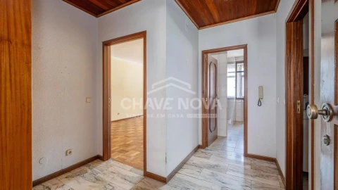 Apartamento T2 para Venda em Vila Nova de Gaia