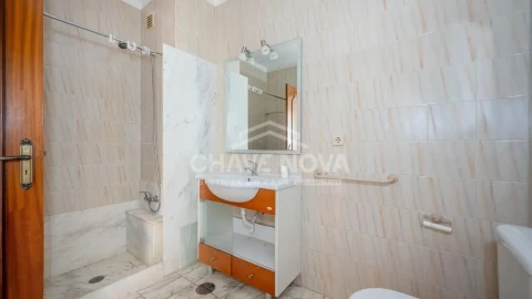 Apartamento T2 para Venda em Vila Nova de Gaia