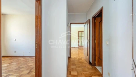 Apartamento T2 para Venda em Vila Nova de Gaia