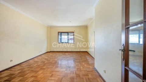 Apartamento T2 para Venda em Vila Nova de Gaia