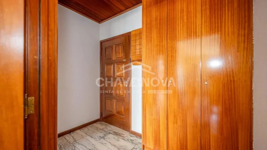Apartamento T2 para Venda em Vila Nova de Gaia Foto 4