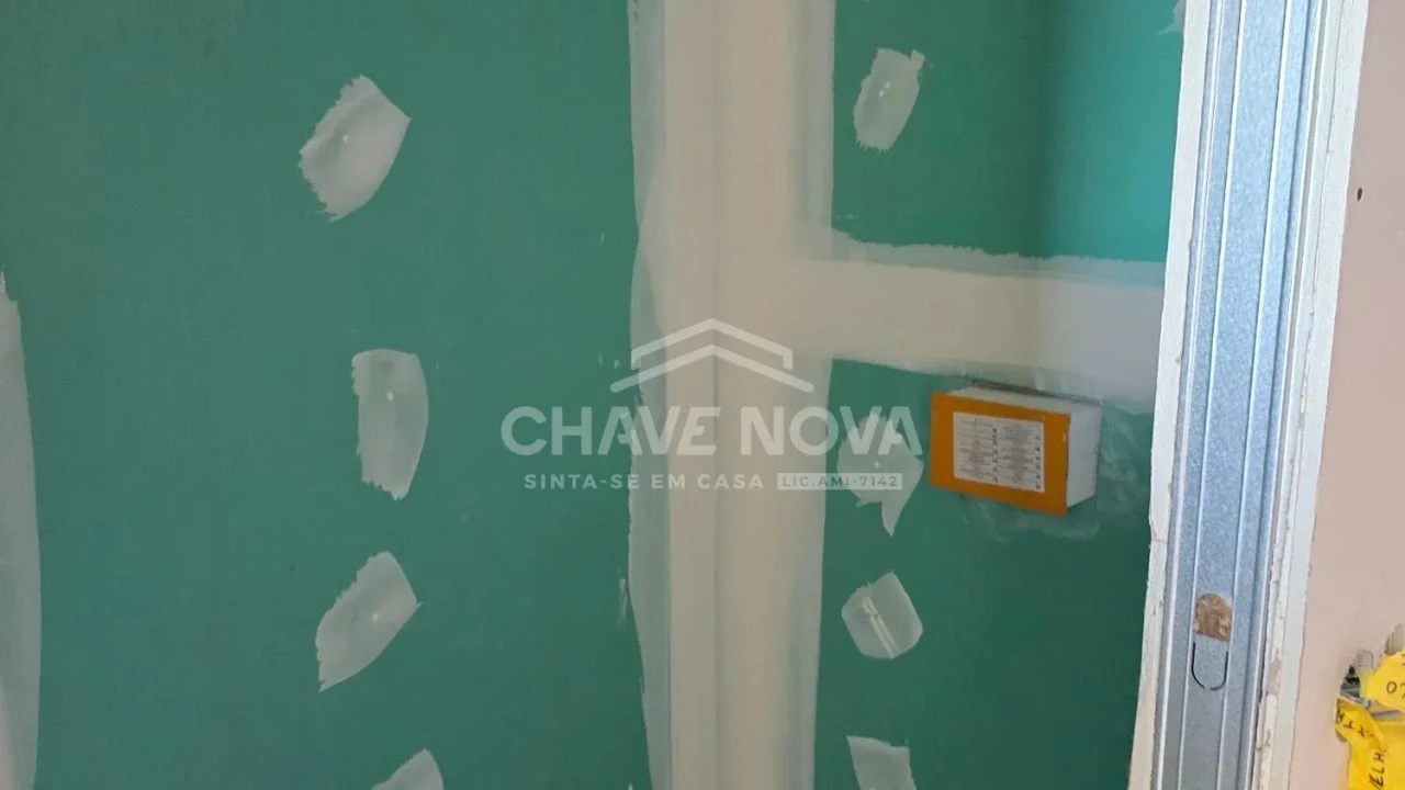 Apartamento T1 para Venda em São Félix da Marinha Foto 24