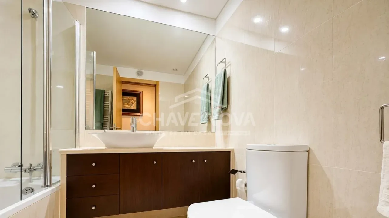Apartamento T4 para Venda em Vila Nova de Gaia Foto 11