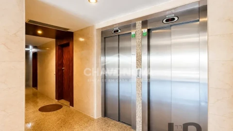 Apartamento T4 para Venda em Vila Nova de Gaia