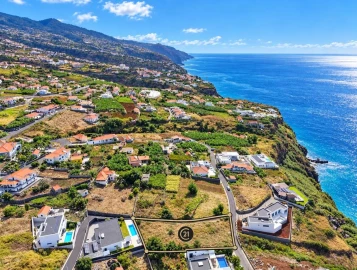 Terreno para Venda em Estreito Calheta