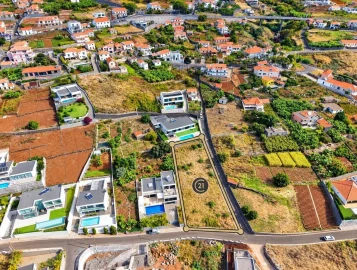 Terreno para Venda em Estreito Calheta