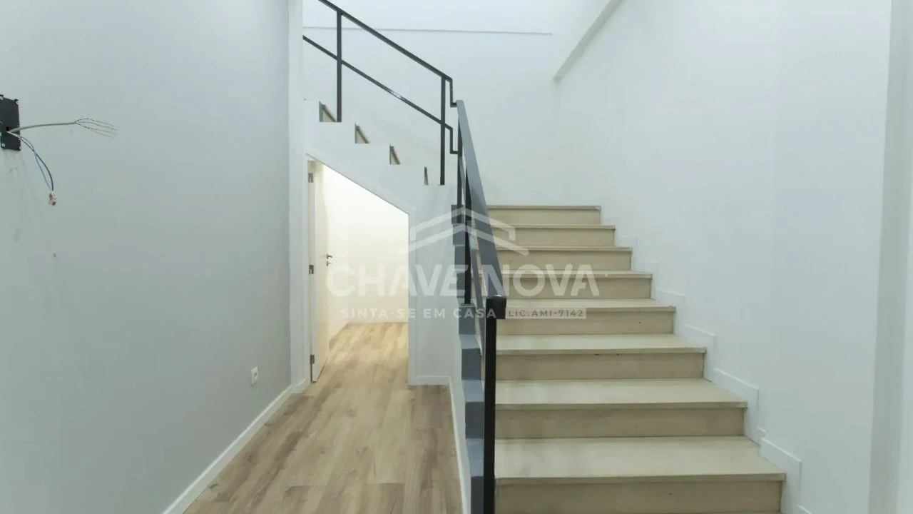 Loja para Venda em Vila Nova de Gaia Foto 9