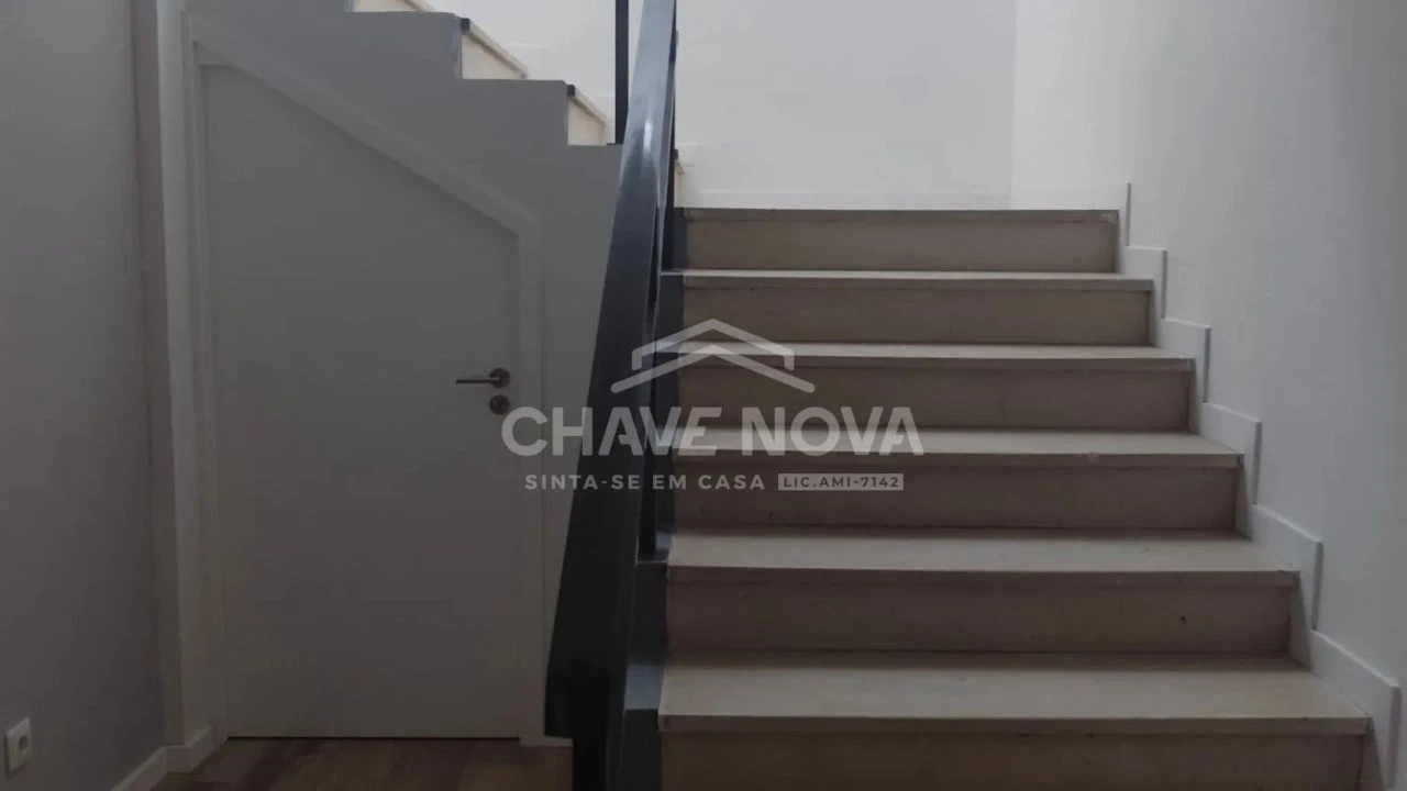 Loja para Venda em Vila Nova de Gaia Foto 16