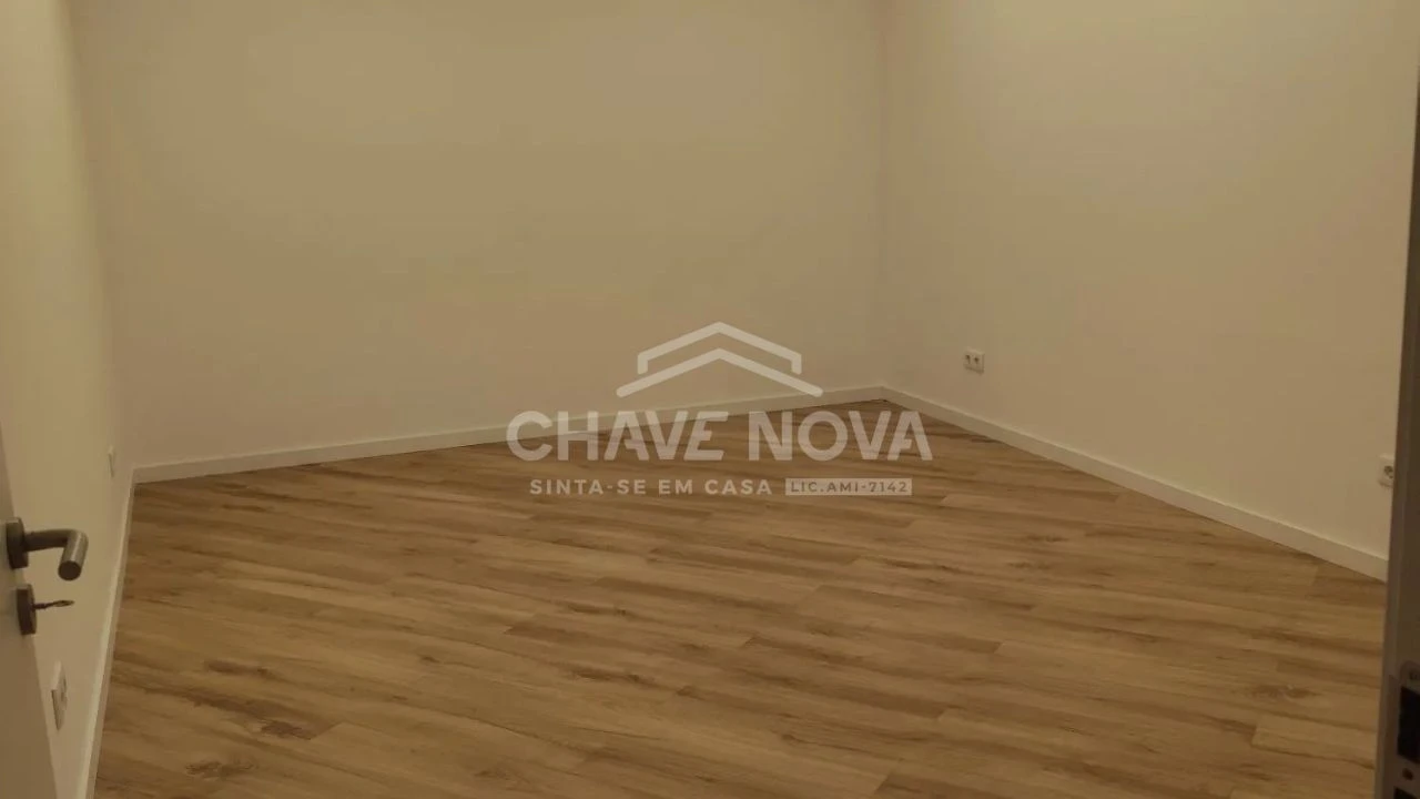 Loja para Venda em Vila Nova de Gaia Foto 28